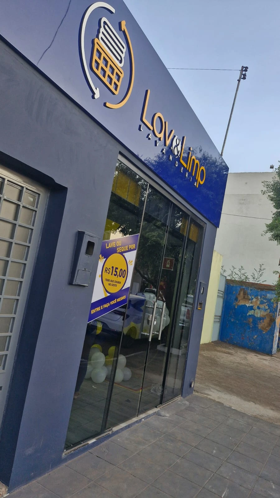 Fachada Lav&Limp